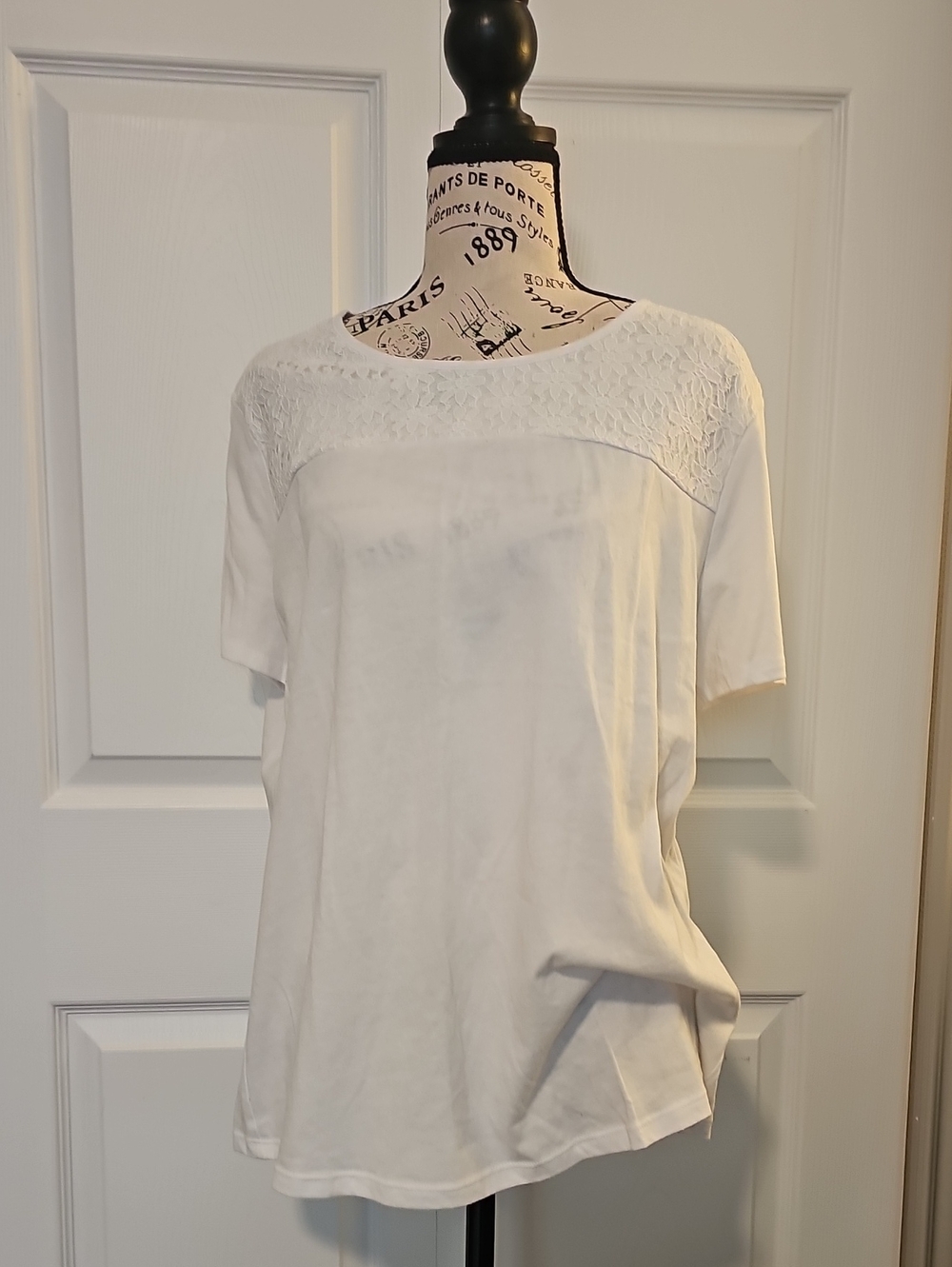 Basic Editions White Short Sleeve Top with Textured Yoke